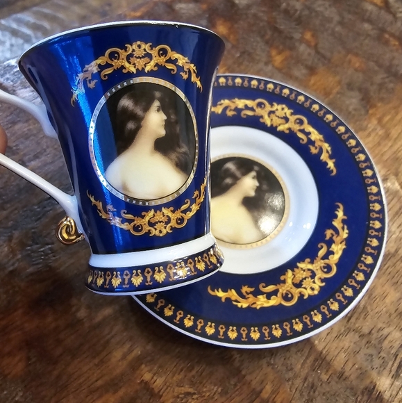 Other - LIMOGES - HAND PAINTED - FINE PORCELAIN LADY IN CAMEO CUP SAUCER, SET OF FOUR